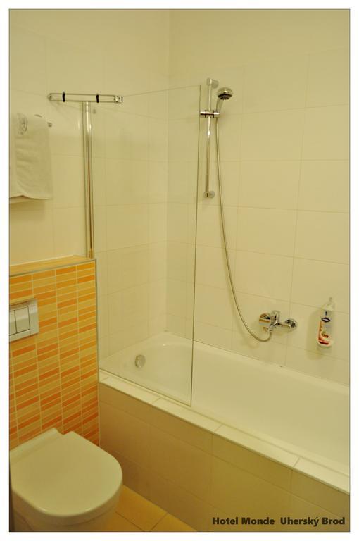 Hotel Monde Uherský Brod Екстериор снимка